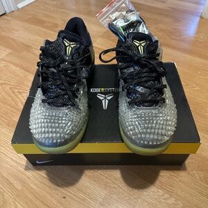 Nike Kobe 8 Christmas size 12. Used. In prestige condition. 8/10 happy bidding :
